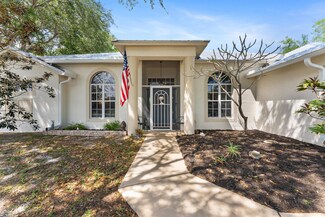 397 NE Gladiola Ave, Port Saint Lucie, FL 34983