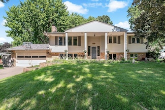 11614 Ravoux Ave, Burnsville, MN 55337