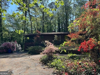 1053 Allgood Rd, Stone Mountain, GA 30083