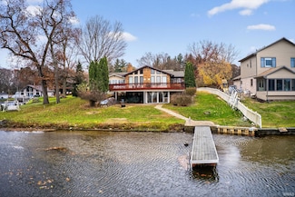 20782 S Lake Dr, Walkerton, IN 46574