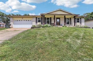 10 W Meadow Dr, Saint Peters, MO 63376