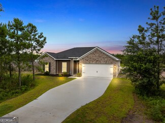 1888 Arnall Dr, Allenhurst, GA 31301