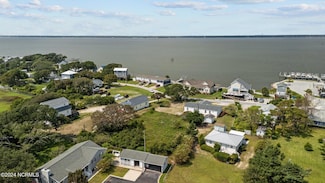 189 Shore, Salter Path, NC 28512