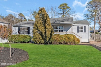 327 Hayes Ave, Bayville, NJ 08721