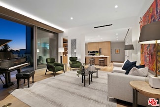 8899 Beverly Blvd, West Hollywood, CA 90048