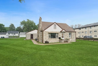 5035 University Ave NE, Columbia Heights, MN 55421