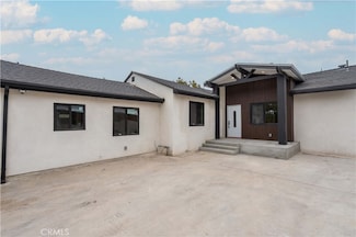 20239 Hartland St, Los Angeles, CA 91306