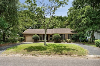 1002 Sea Gull Dr, Mount Pleasant, SC 29464