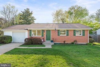 14318 Fairview Ln, Woodbridge, VA 22193