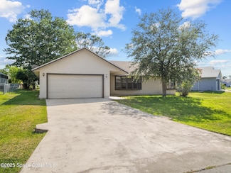 175 Awin Cir SE, Palm Bay, FL 32909