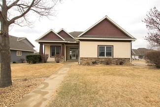 1416 Heritage Ave NW, Hutchinson, MN 55350