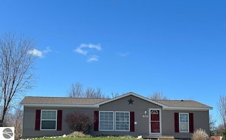 10810 S Orchard Way, Traverse City, MI 49684
