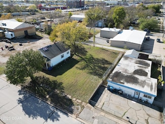 906 Grand Ave, Joplin, MO 64801