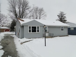 677 Meadow Ct, Bradley, IL 60915