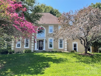 4825 1st Street Ct NW, Hickory, NC 28601