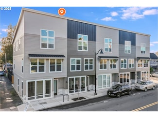 22415 SW Pine St Unit 201, Sherwood, OR 97140