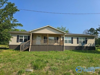 7619 County Road 30, Woodville, AL 35776