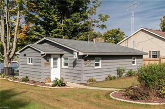 6051 Lakeview Dr, Lisbon, OH 44432