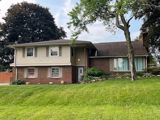 2650 Croydon Dr NW, Canton, OH 44718