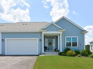 170 Stone Hill Dr Unit 170, Whitinsville, MA 01588