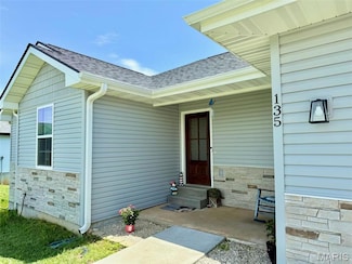 135 Mary Catherine, Waynesville, MO 65583