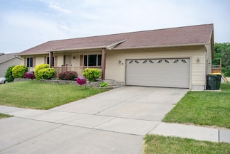 2371 Doris Rd, Reedsburg, WI 53959