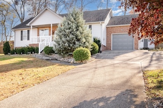 318 Timberglenn Dr, Smyrna, TN 37167