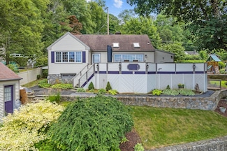 3 Indian Hill Rd, Mahopac, NY 10541