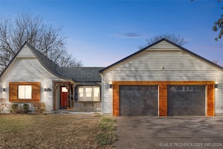 192 N College Ave, Tulsa, OK 74110