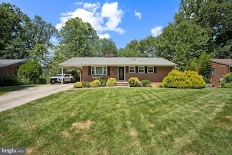 7122 Catlett St, Springfield, VA 22151