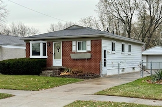 33475 Fernwood St, Westland, MI 48186