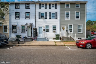 210 Saint Mary St, Burlington, NJ 08016