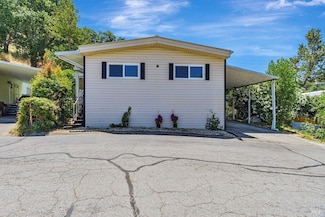 56 Club View Dr, Novato, CA 94949