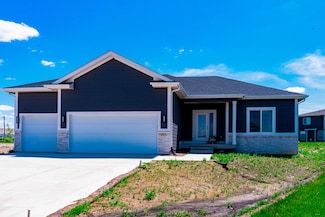 205 11th Ct NW, Bondurant, IA 50035