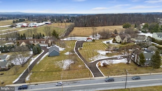 147 Baringer Ave, Perkasie, PA 18944