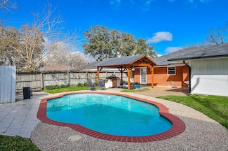 4125 Lymbar Dr, Houston, TX 77025