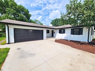 917 W 9th St, Spencer, IA 51301