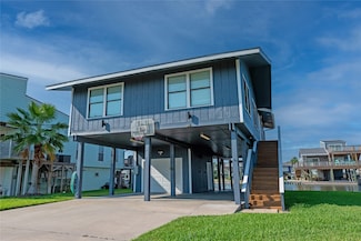 4729 Jolly Roger Rd, Galveston, TX 77554