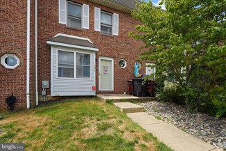 208 9th Ave, Wilmington, DE 19805