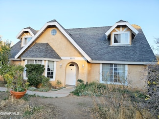 8021 Macron St, Oak Hills, CA 92344