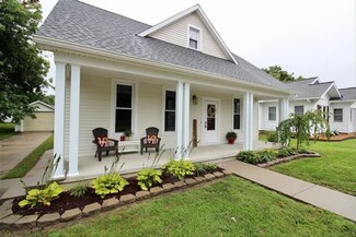 213 S Vine St, Haubstadt, IN 47639