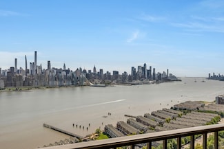 7000 Blvd E Unit 40B, Guttenberg, NJ 07093
