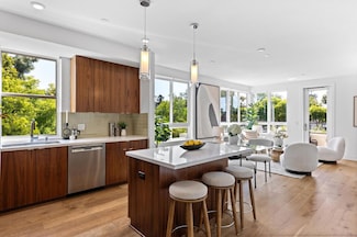 1101 W El Camino Real Unit 219, Mountain View, CA 94040