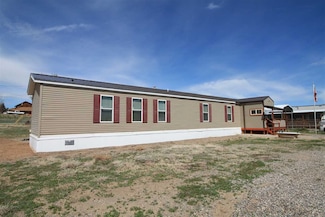 832 Washakie St Unit 8th, Thermopolis, WY 82443