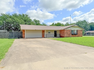 18 Chad St, Springer, OK 73458