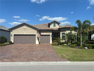 6962 Winding Cypress Dr, Naples, FL 34114