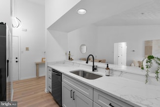 1490 Greenbriar Cir, Pikesville, MD 21208