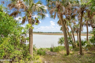 54 Bud Miley Dr, St. Helena Island, SC 29920