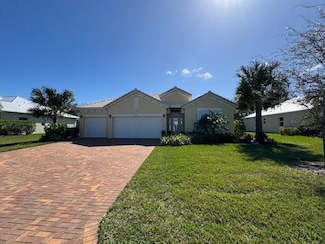 2557 Saint Lucia Cir, Vero Beach, FL 32967