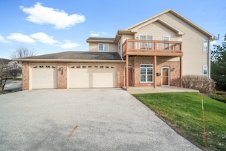 17795 W Jacobs Dr Unit 17795, New Berlin, WI 53146